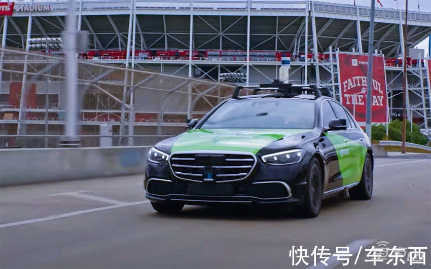 hyperion 8|英伟达自动驾驶芯片有多强?CEO找了台奔驰演示L2,城市场景轻松搞定