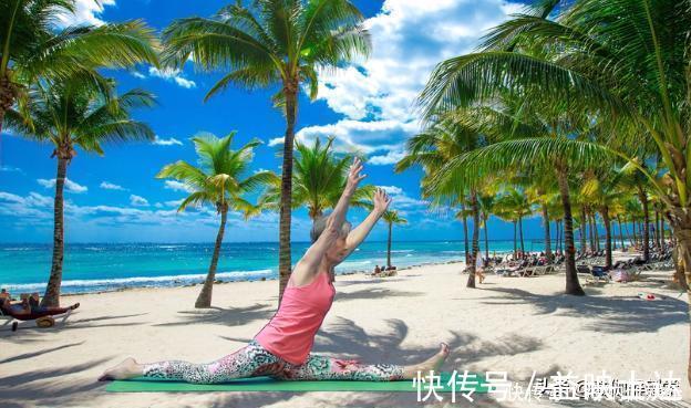 不老女神|77岁开始练瑜伽,坚持5年,横叉竖叉不输年轻人