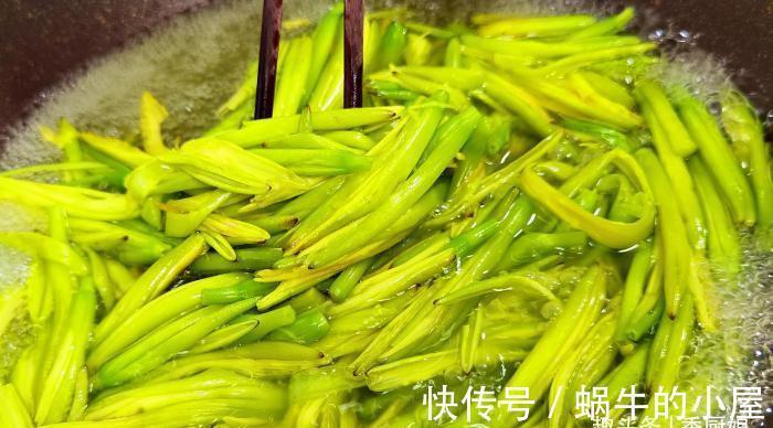 营养|三伏天宁不吃肉,也要常吃此花,营养极高,季节性强,别不懂吃