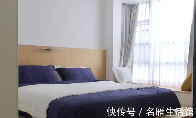 衣柜|卧室别买床了，现在越来越多人喜欢这样装，美观实用不占地方！