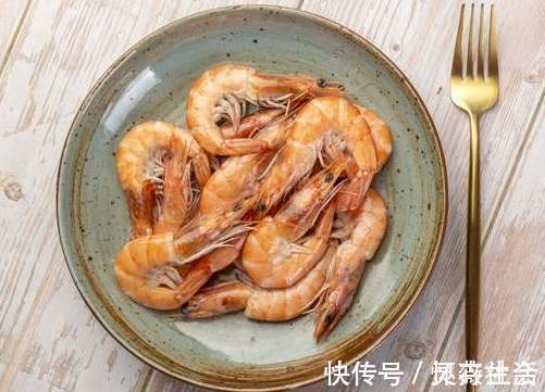 凉开水|清水煮虾，不要再直接下锅了，沿海人教你正确做法，虾肉鲜嫩Q弹