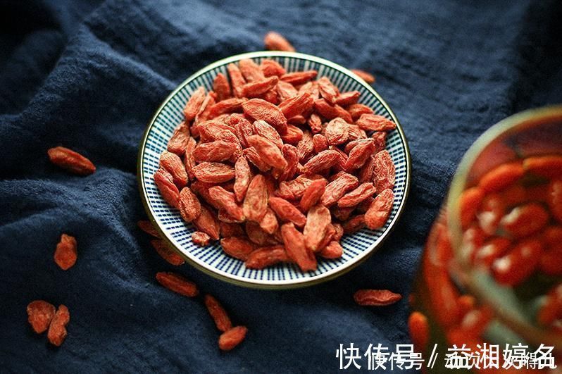 淮山|早上补阳,晚上补阴精力不足,熬夜的人就吃它吧