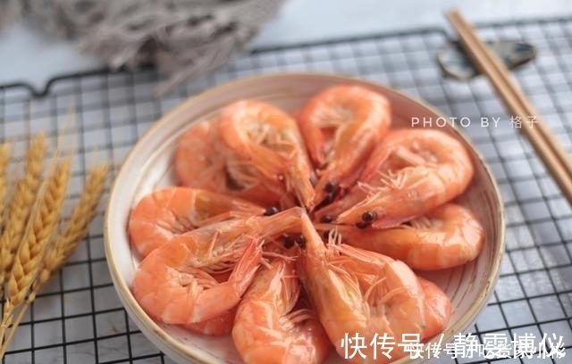 这道菜|水煮虾,到底用冷水还是热水?很多人选错了,难怪腥味重,不好吃