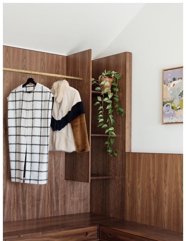 卧室|别墅外观设计就被迷住了,进去参观就怕迷路!空间运用的太聪明了