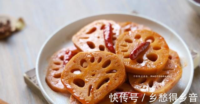 湖北菜|自制家庭版周黑鸭辣卤藕，关键在于酱汁，学会再也不用出去买！