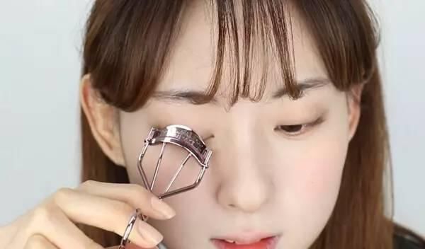 step|化了这个“学生妆”,再也没人叫你阿姨了!