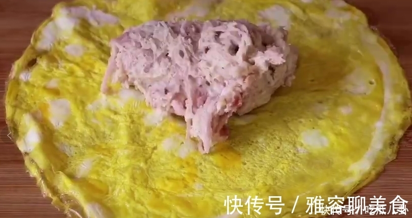 蛋饼|土豆这个吃法，上锅蒸一蒸，蒸出肉的味道，一点都不腻，特别香