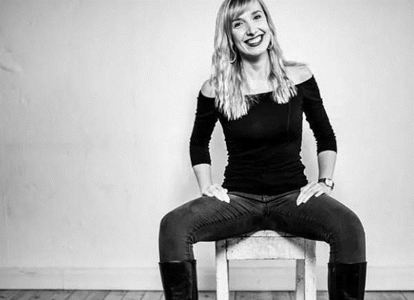 女儿|家里要是有女儿,这4件事一定要让她知道,而且越早越好!