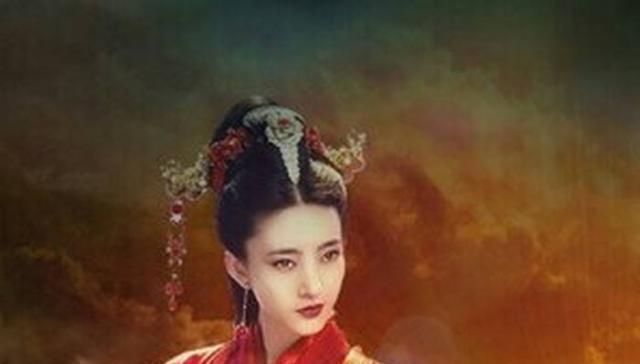 不满|贾府2对夫妻的悄悄话,透露他们喜欢林黛玉,对薛宝钗心存不满