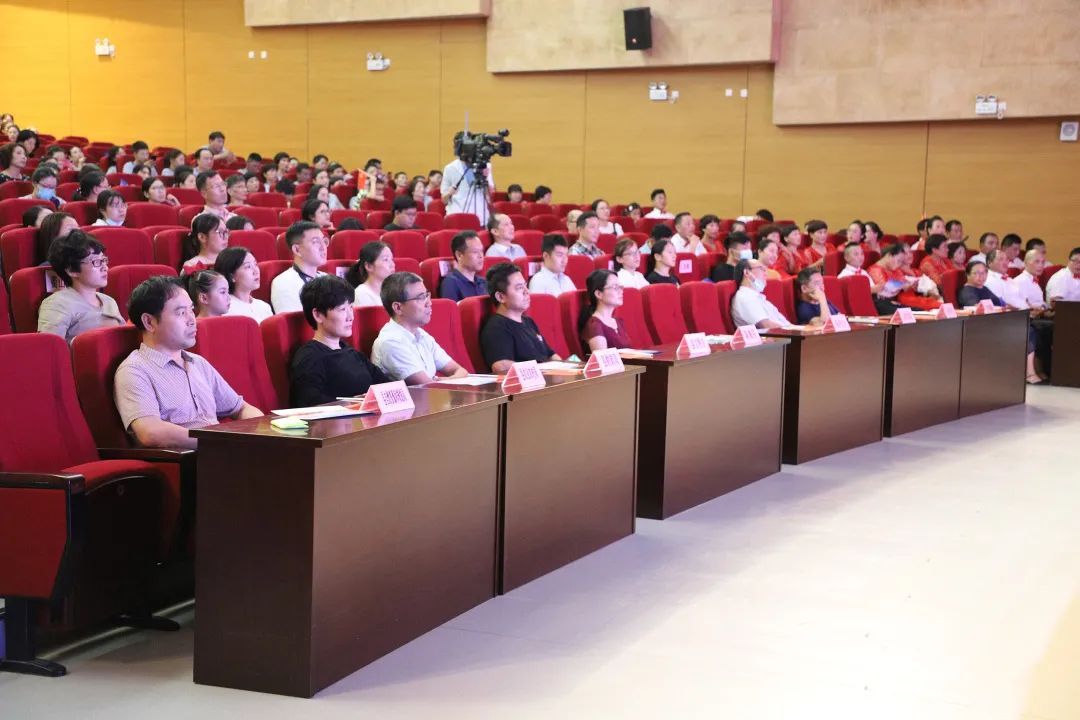 军民大生产|我县举行“唱支红歌给党听——学百年党史 展海岛风景” 礼堂红歌展演活动！