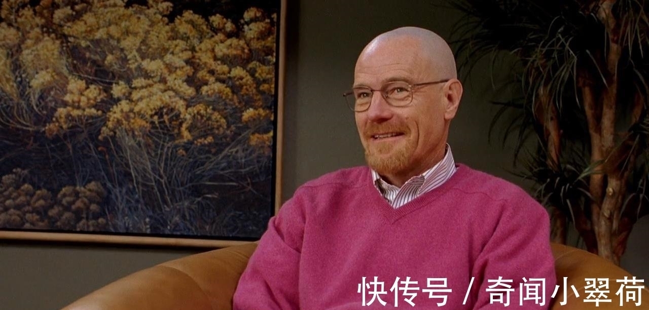 《绝命毒师》第二季里那个一直出现的粉红玩具熊设置的意图是什么?