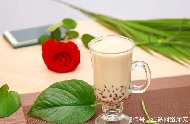 奶茶|体重超过100的女生,别再吃这3种食物了,每吃一口都是在长肉