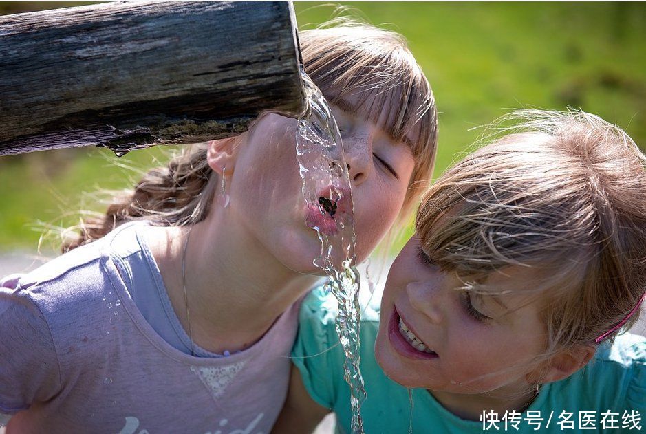 饮用水|每天都在喝的自来水到底有多脏？和矿泉水、纯净水比哪种水更好？