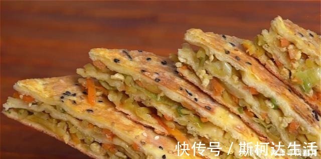 红薯|玉米面这样做真好吃,一擀一煎,5分钟出锅,连吃一个月都不腻