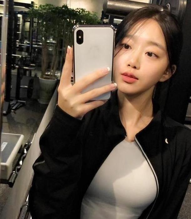 李美娜|95后健身“女神”李美娜，身材好颜值高，一项运动或是功臣