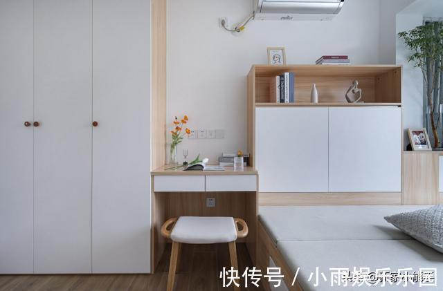 极简|看了他家才知道,全屋刮大白,没安装吊顶不做电视墙,极简又耐看