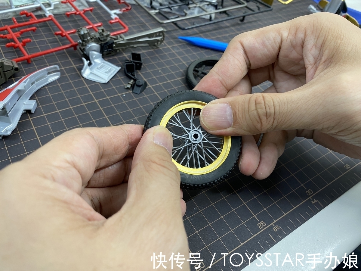 电镀金|FRS试验追迹者2000，疾走的假面骑士空我