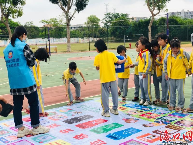 趣味游戏学知识！海口垃圾分类拓展活动走进校园[图]