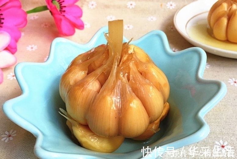 晾干|“腌糖醋蒜”只放糖和醋？错了，如果少了它，蒜又苦又涩，还易坏