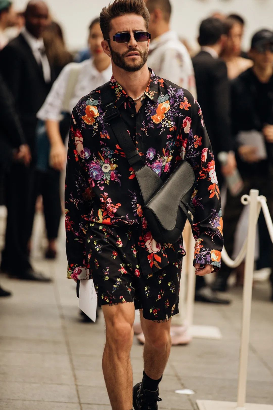 印花|怎么没有一个男人敢穿花短裤？