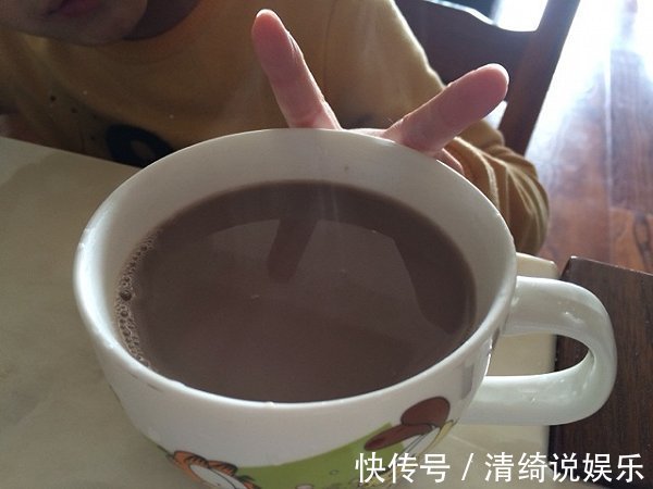 黑豆|黑豆这样煮着吃,不仅味道甜美,且能补血养血、延缓衰老