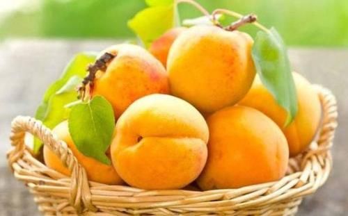 呵护|秋天人人爱美，吃好的食物，减缓皮肤衰老，祛皱养颜，呵护肌肤