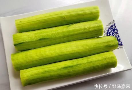 烹饪方法|炒丝瓜时，直接下锅是不对的，教你1个妙招，丝瓜不发黑更翠绿