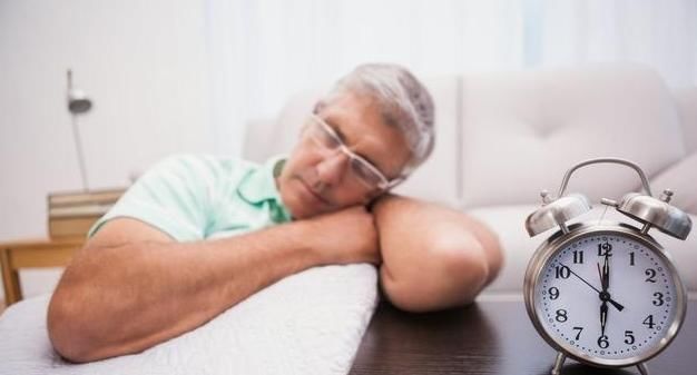 糖尿病人出现4个“异常”,别担心,说明血糖开始平稳