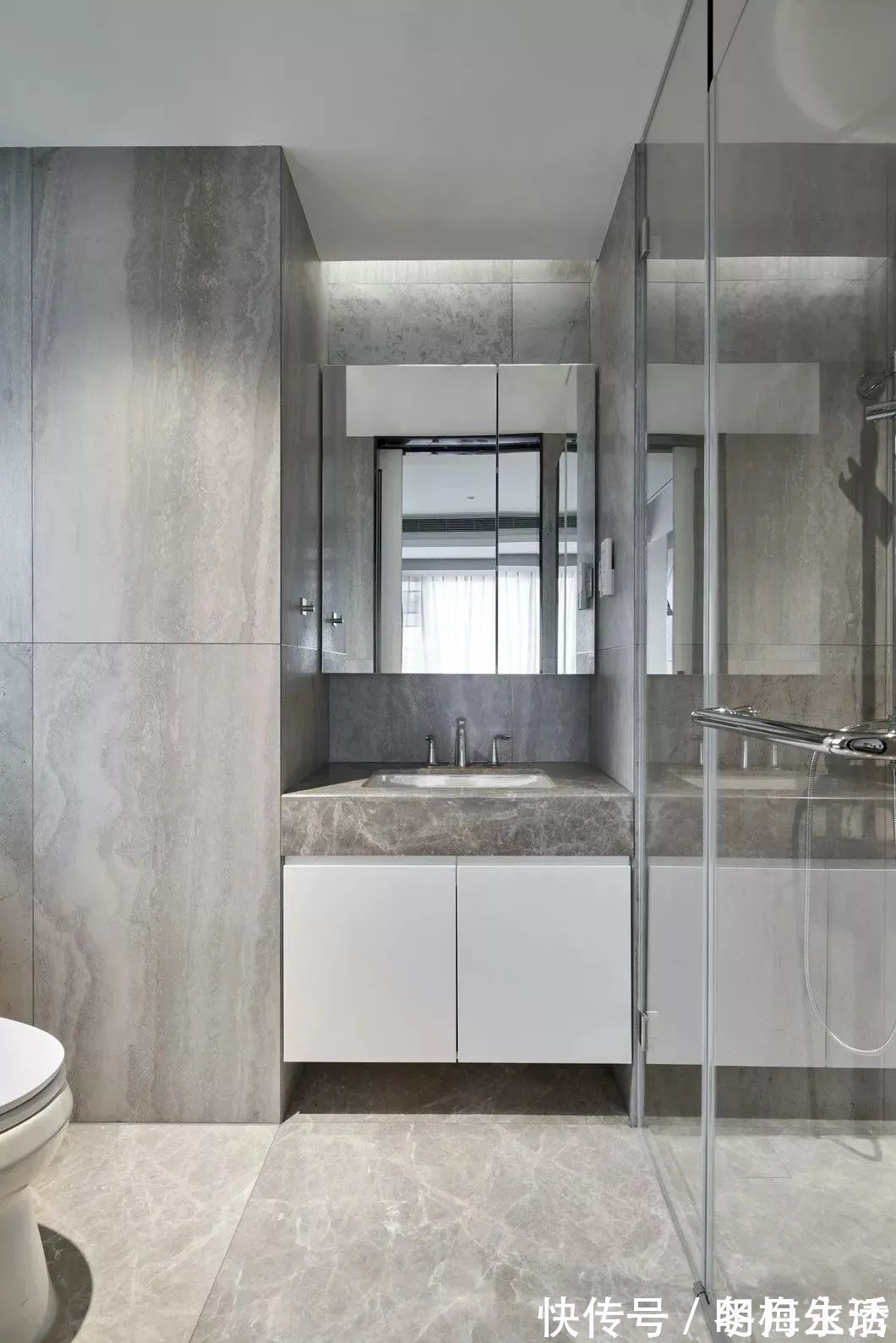 档次|246㎡现代大平层，简约大方的空间，时尚优雅的布置，高级档次