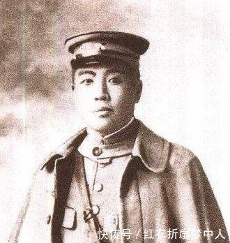 令人|他是英勇威武的猛将，忠心耿耿，被同僚残忍杀害，令人惋惜啊