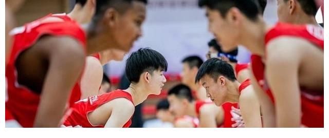 重返|正式确定！中国男篮功勋名宿出山，重返国家队，未来让人期待