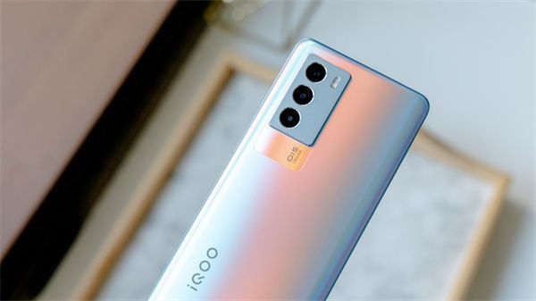 Neo5S|iQOO Neo5S评测：双芯加持带来出众游戏表现