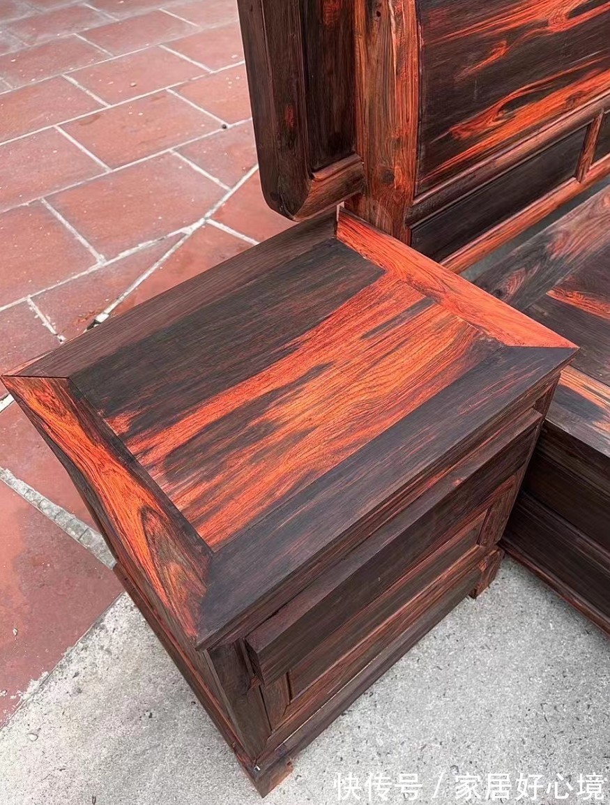 |红木师傅不知道怎样介绍红木家具,是不是一个笑话