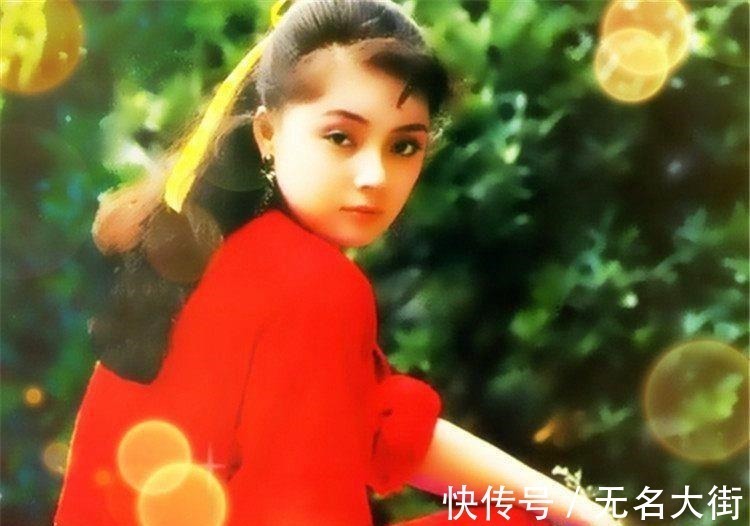 老照片&87版红楼梦陈晓旭、张莉珍贵的老照片,你觉得谁更美!