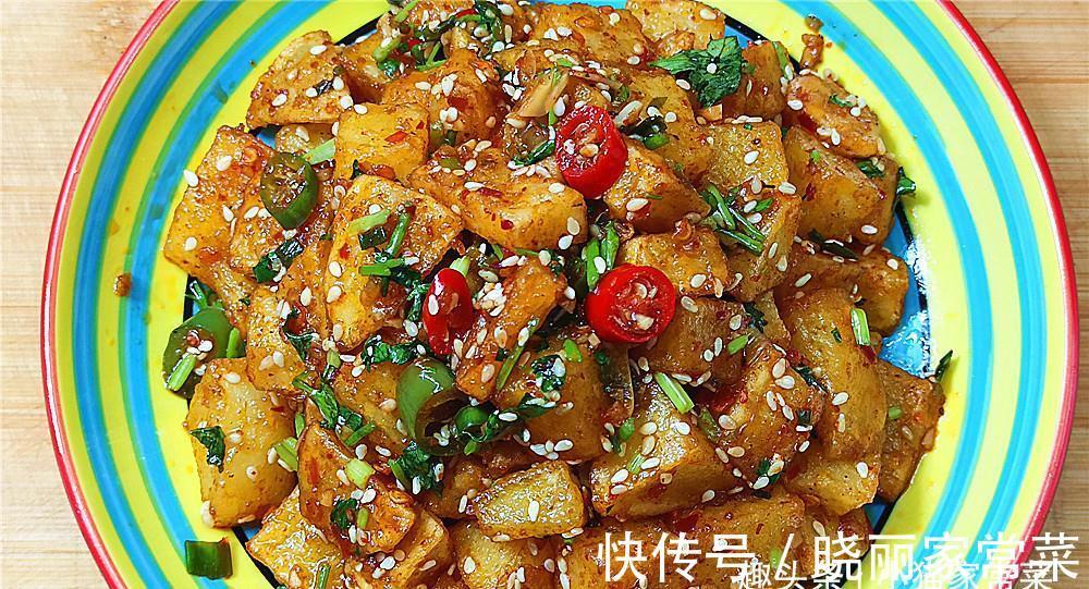 小猫|教你制作酸辣土豆，成菜酸辣入味，外酥里软，开胃下饭超好吃