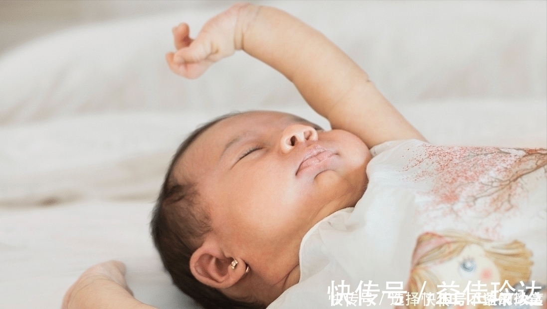 爸妈|宝宝憋气使劲、手脚乱蹬是啥原因?新手爸妈要了解,附养护建议