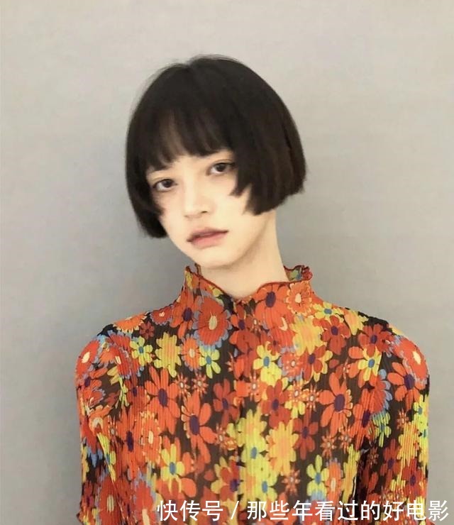 发型 女生显老的3个发型,你可别留!