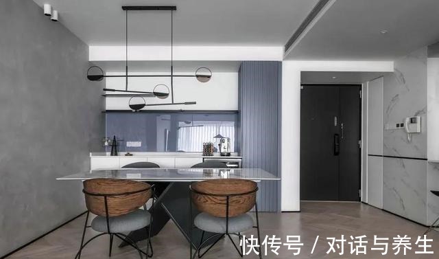 孔雀绿|都市女性的家,98㎡黑白灰中穿插孔雀绿和淡粉色,成熟又少女!