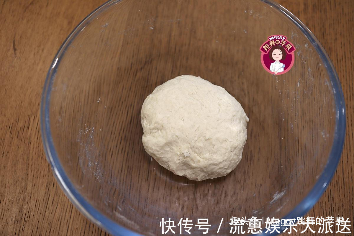 酵母|教你做个绣球花卷,又白又嫩又暄软,发面多加一料,面团高又白