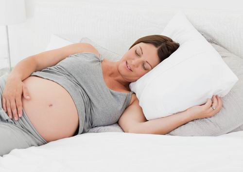 质量|如何判断羊水的质量？除了医学手段，孕妈身体的几个反应也可以