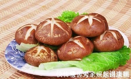 不宜食用|喜欢吃香菇的人注意香菇有2大禁忌,很多人不清楚,早知早好