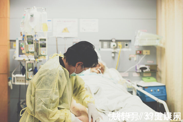 放射治疗|七旬肿瘤专家患癌,每月化疗8次,临终前遗言:没想到癌症这么痛