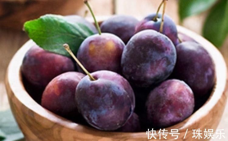 预防贫血|女性不愿满脸皱纹,要学会吃3种食物,淡化皱纹,越活越年轻!