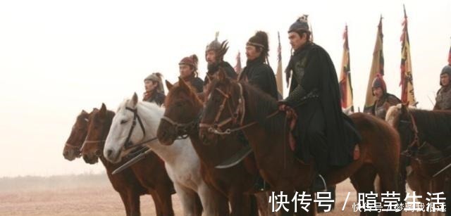 太尉$水浒中的奸臣高俅,历史上并非如此,官至太尉只因自身一个小特长!