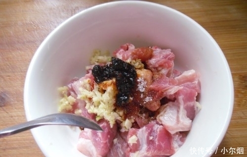 光光|简单的排骨做法,零厨艺,口感嫩滑,鲜香入味,一大盘吃光光