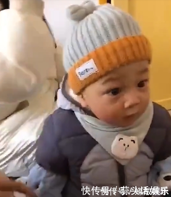 孩子|当孩子被他的小姨带的时候,竟然给孩子喂辣条吃,遇到猪队友了