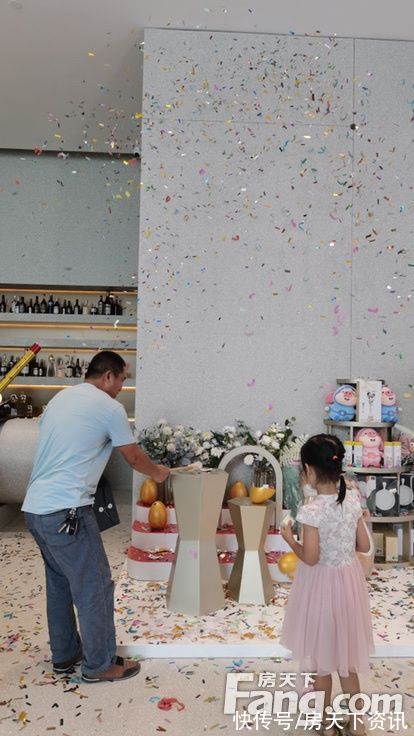 松湖|华堂睿晟松湖云溪新拍现场图片，实时了解楼盘新动态