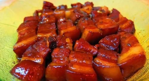 做红烧肉，记住“4个窍门”，做好后肉质软烂不油腻，香味浓