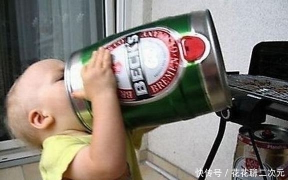 系列|搞笑宝宝系列:都不要打扰我,让我先眯一会,这样子太逗了