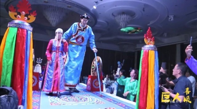 第一男|中国第一男巨人鲍喜顺:12年前不听医生建议生下儿子,如今怎样了